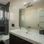 The Av. Roma Apartament *