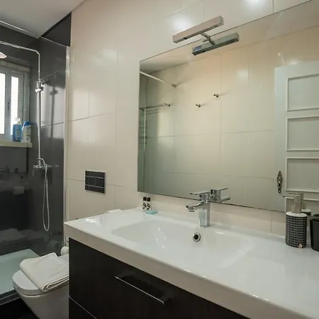 The Av. Roma Apartmán *